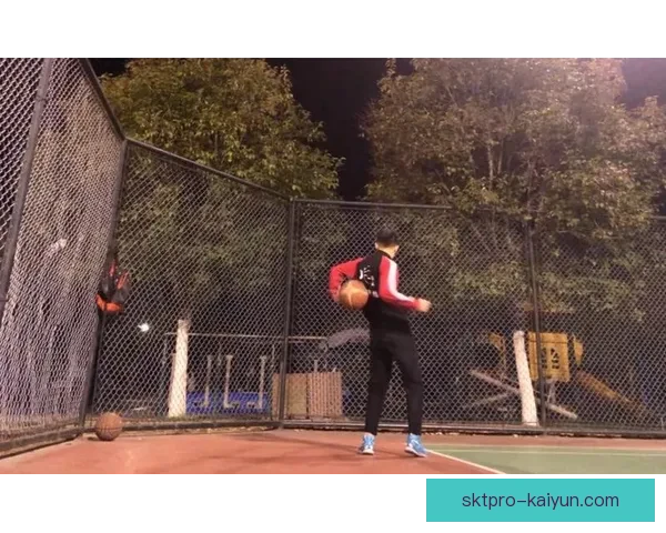 戴伟浚技术特点引发关注，展现出出色的控球与传球能力。